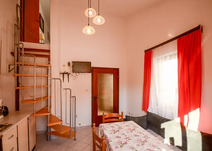 Apartments Mira