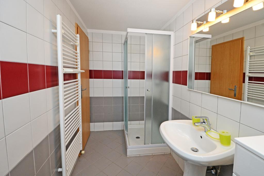 Apartment Mira Veleniki